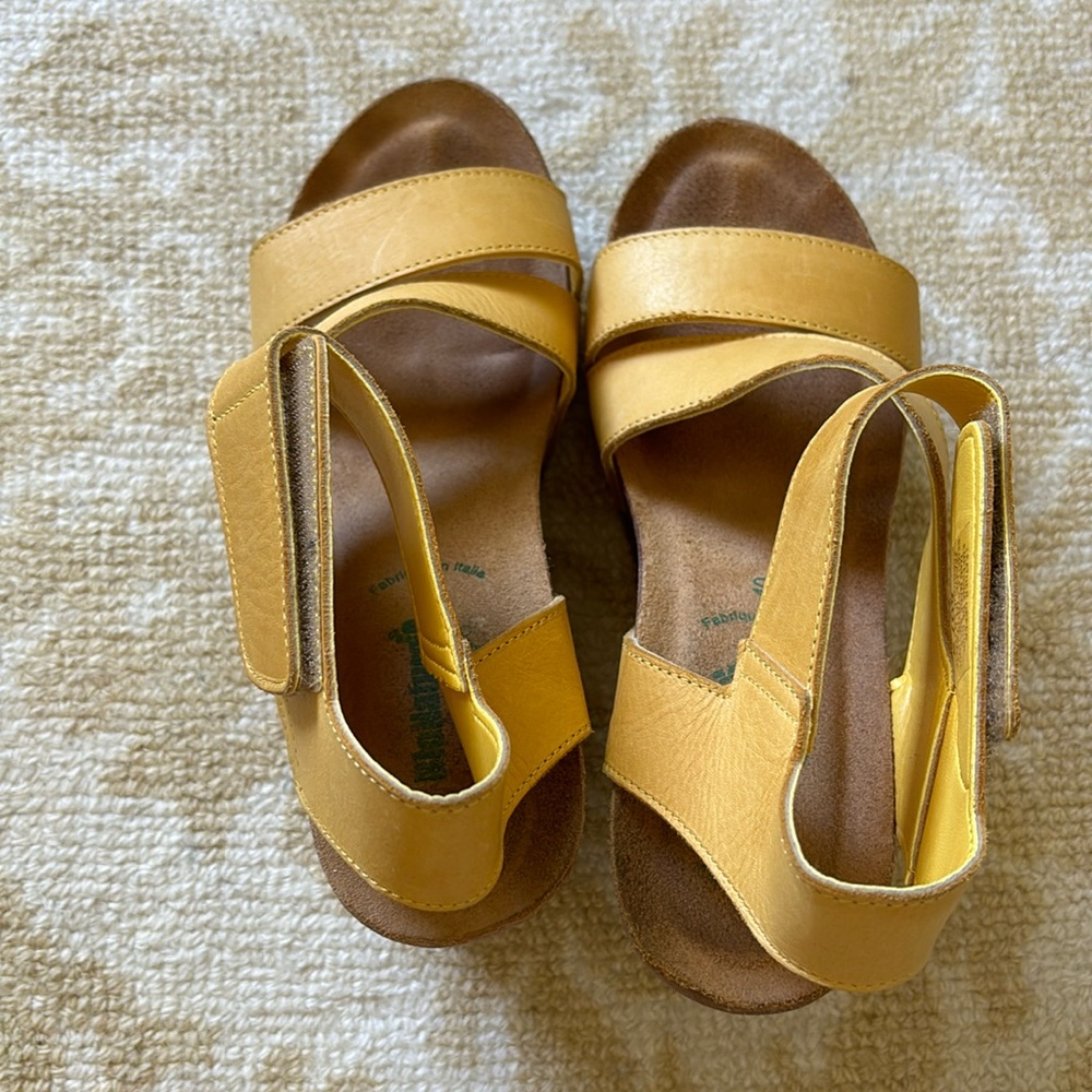 Bionatura yellow heels